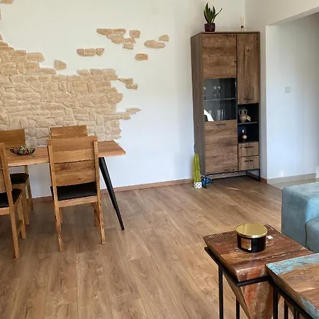 Grandpa Garo Apartament *